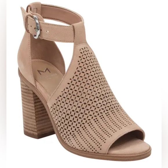 NWOT Marc Fisher Tan Vixen Cutout Suede Sandals women’s size 8 - Picture 1 of 10
